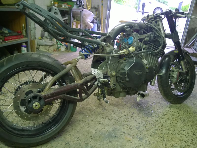 début d'assemblage de la partie cycle